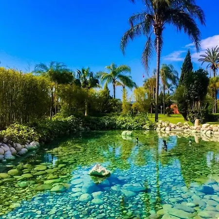 Rezort Presa Di Finica & 5*