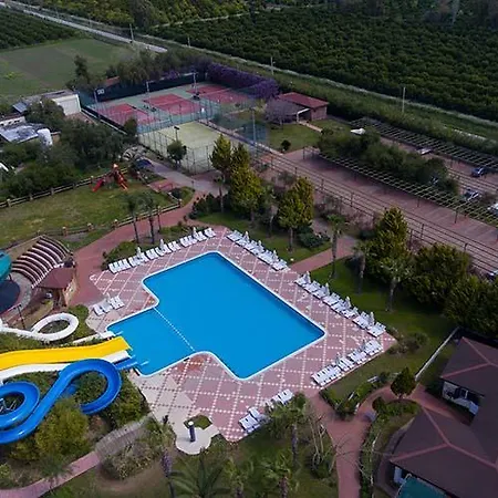 Rezort Presa Di Finica & Finike