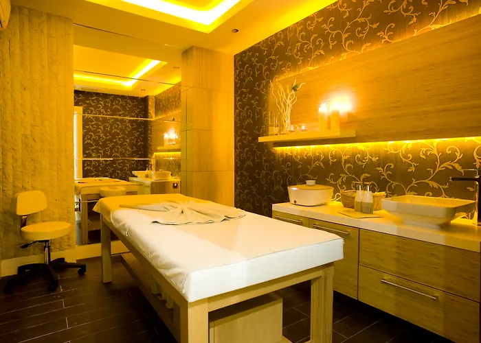 Ośrodek wypoczynkowy Presa Di Finica & 5*