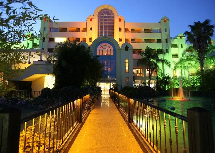 Θέρετρο Presa Di Finica & Finike