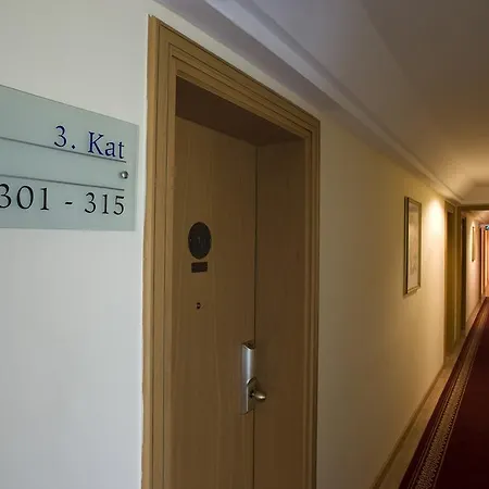 Presa Di Finica & Finike